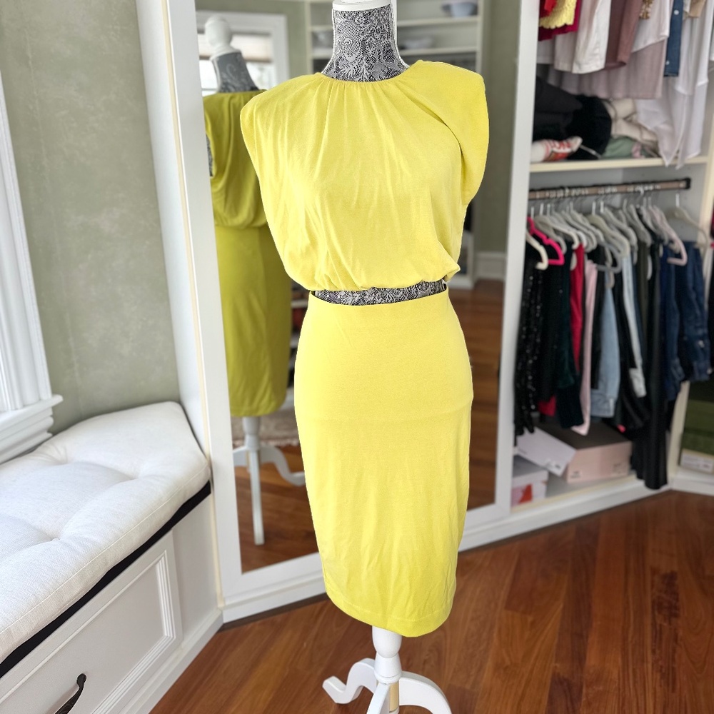 Express 2 piece set XS top and  S skirt yellow new
